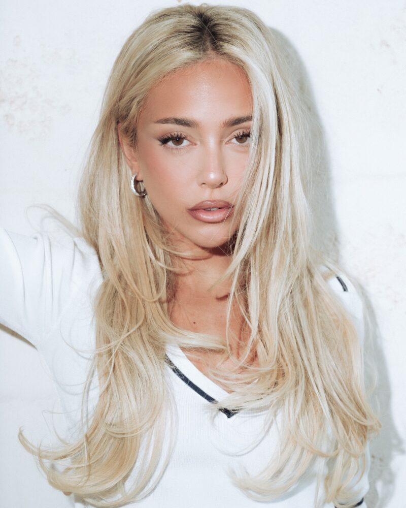 ana mena