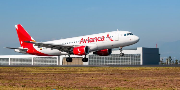 avianca airbus a320 landing on the airport runway