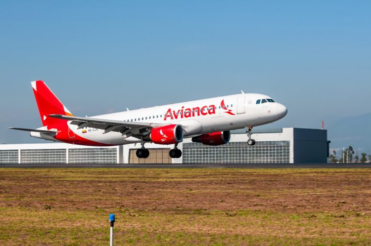avianca airbus a320 landing on the airport runway