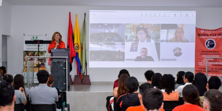 expertos de colombia, perú y argentina compartieron herramientas para el fortalecimiento de la salud