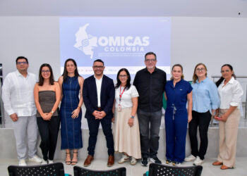 durante el evento de presentación en cúcuta participaron representantes de instituciones de salud, entidades territoriales y miembros de la comunidad académica